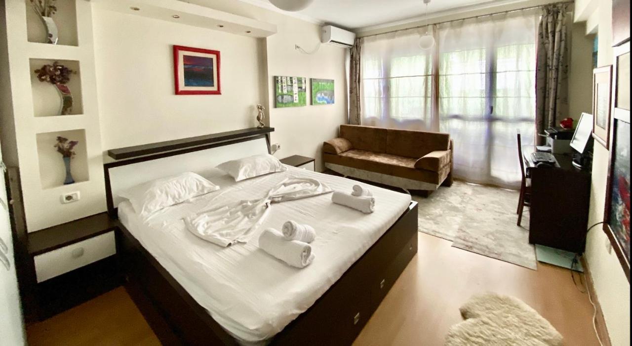 Blloku Apartment Тирана Экстерьер фото